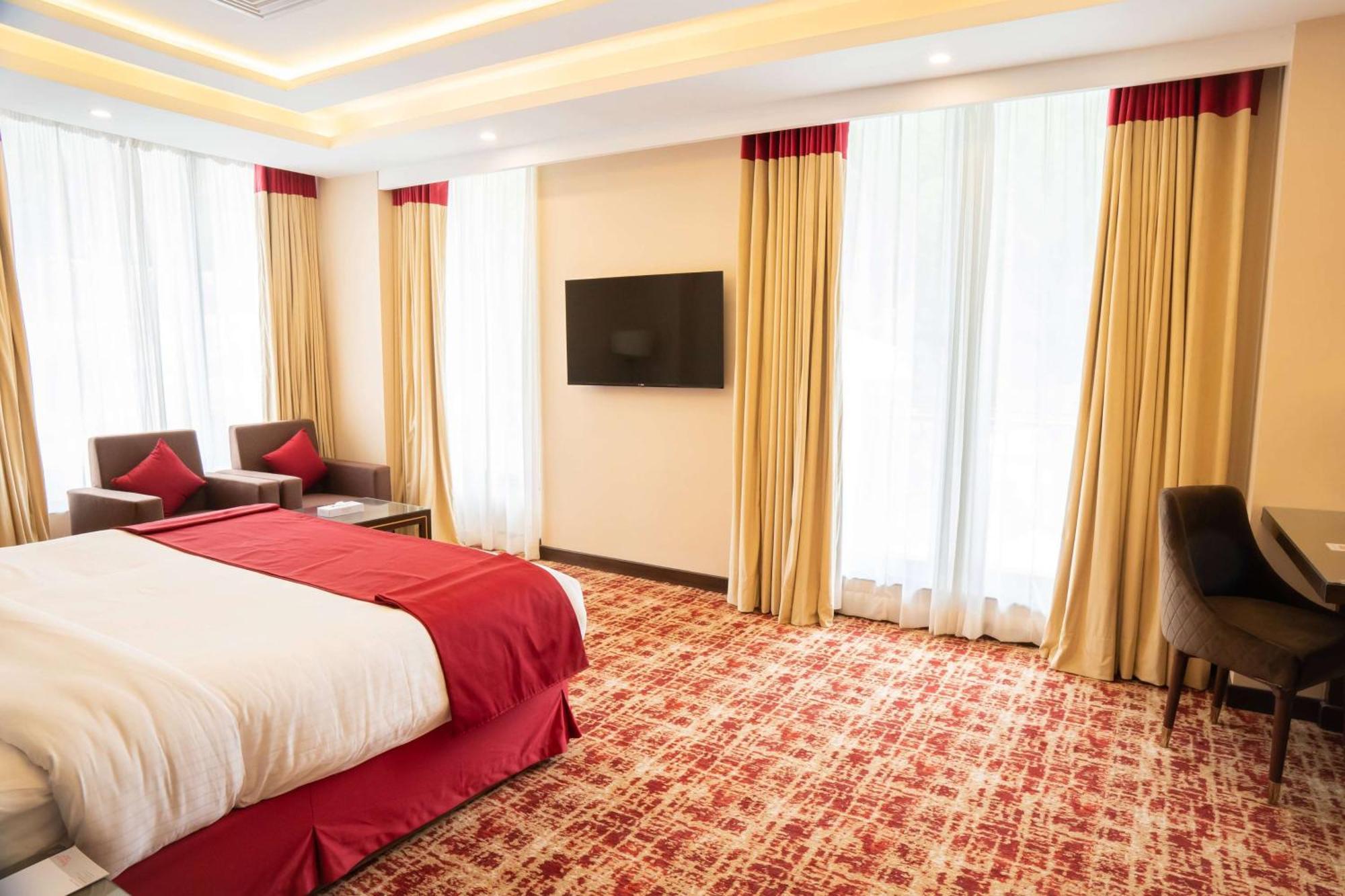 Ramada By Wyndham Murree Lower Topa Resort מראה חיצוני תמונה